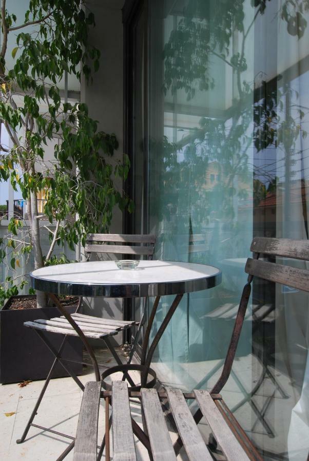 Ferienwohnung Blue Fridge Apartmen - Blue Fridge Apartmen - Ideal For Couples, Near Beach And Well Connected Vilassar De Mar Exterior foto